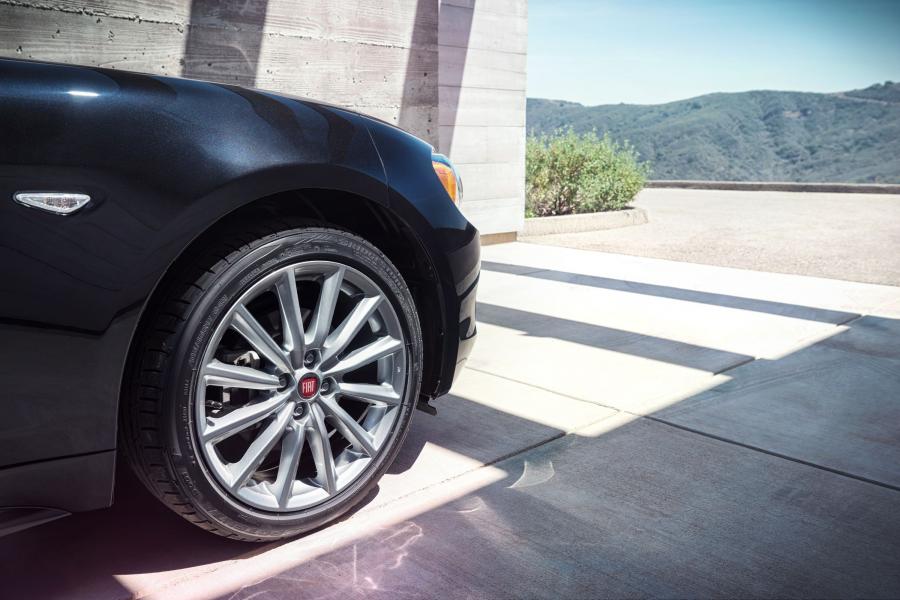  Fiat 124 Spider 2016 года  (US) (фото 24 из 36)